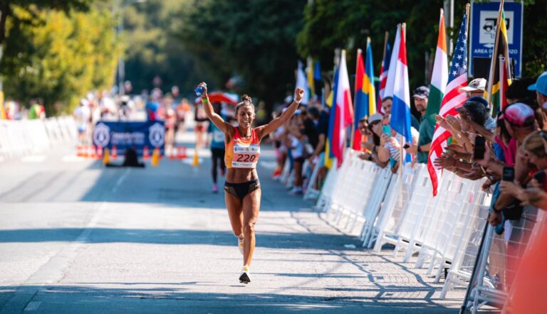 Gemma Arenas pakt brons op het WK 100 km met Spaans record: 7:17:50