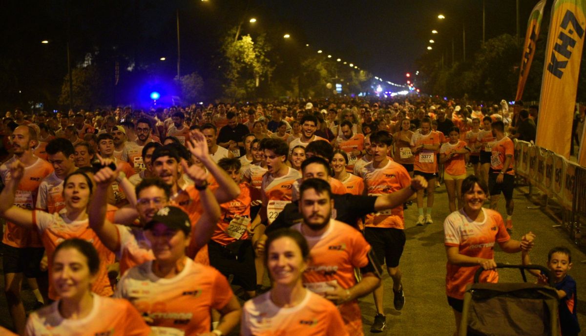 Historische editie met een recordaantal van 26.000 deelnemers bij de Guadalquivir Nachtloop (38e editie)